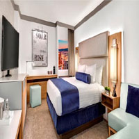Elevate 1 King Accessible Booking : Thestrat
