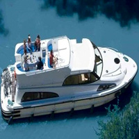 Royal Mystique A Boat Rental Without A License Booking : Leboat