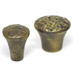 Antique Brass Pacific Round Knob : Cast In Style