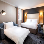 Deluxe Family Room - Qhotels