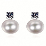 Diamond Pearl Stud Earrings | Mason New York