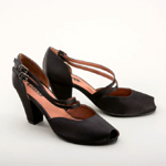 Duo-Strap Sandals in Black - Wardrobeshop.com