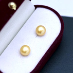 Freshwater Pearl Stud Earrings | Pearlmise