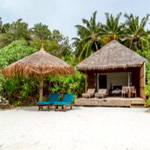 Jacuzzi Beach Villa | Crownandchamparesorts