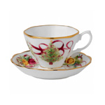 Old Country Roses Christmas Tree Teacup & Saucer - Wedgwood
