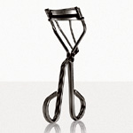 Signature Eyelash Curler : RevitaLash