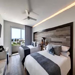 Standard Double Room : Oceana
