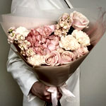 White Romantic Bouquet | MyFlowers