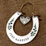 Wooden Wedding Horseshoe : Photoframesandart.com Wooden Wedding Horseshoe : Photoframesandart.com